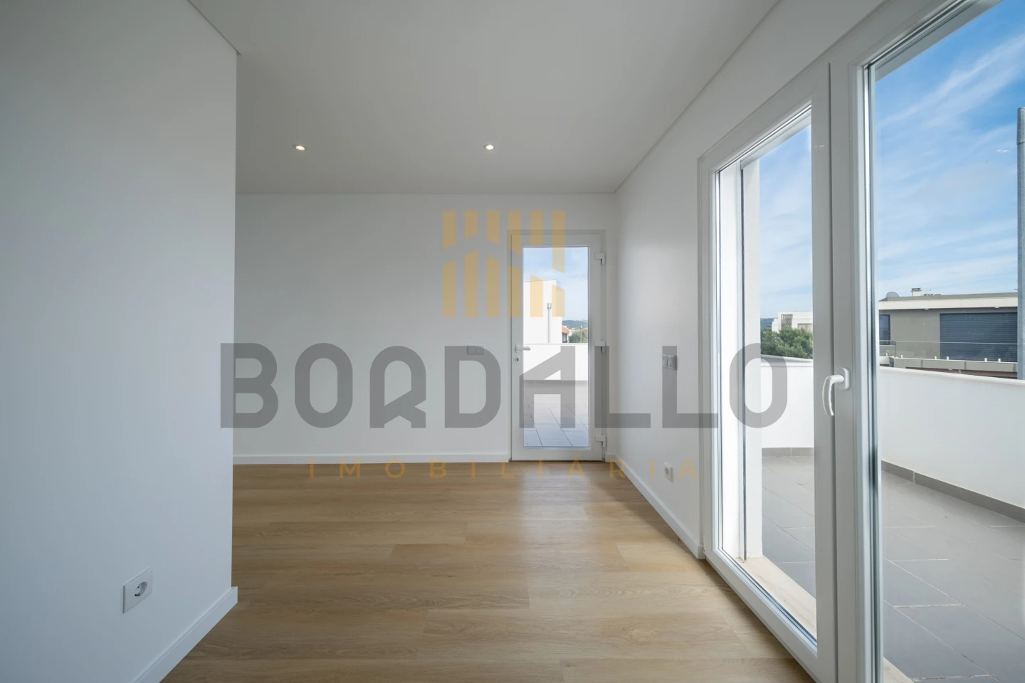 IDebcaebcejpgtTAnVMxlabxWqmslGlp