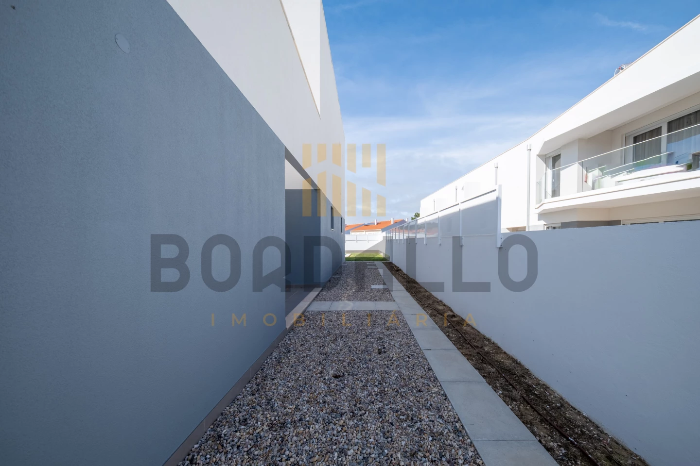 IDebcaebejpgIQEXQEgPewlMAGypWJGH