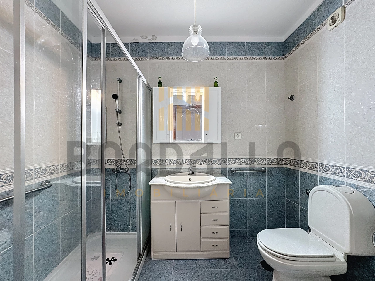 IDecacefjpgTaFsBBBMlrkymsHAfIwtv