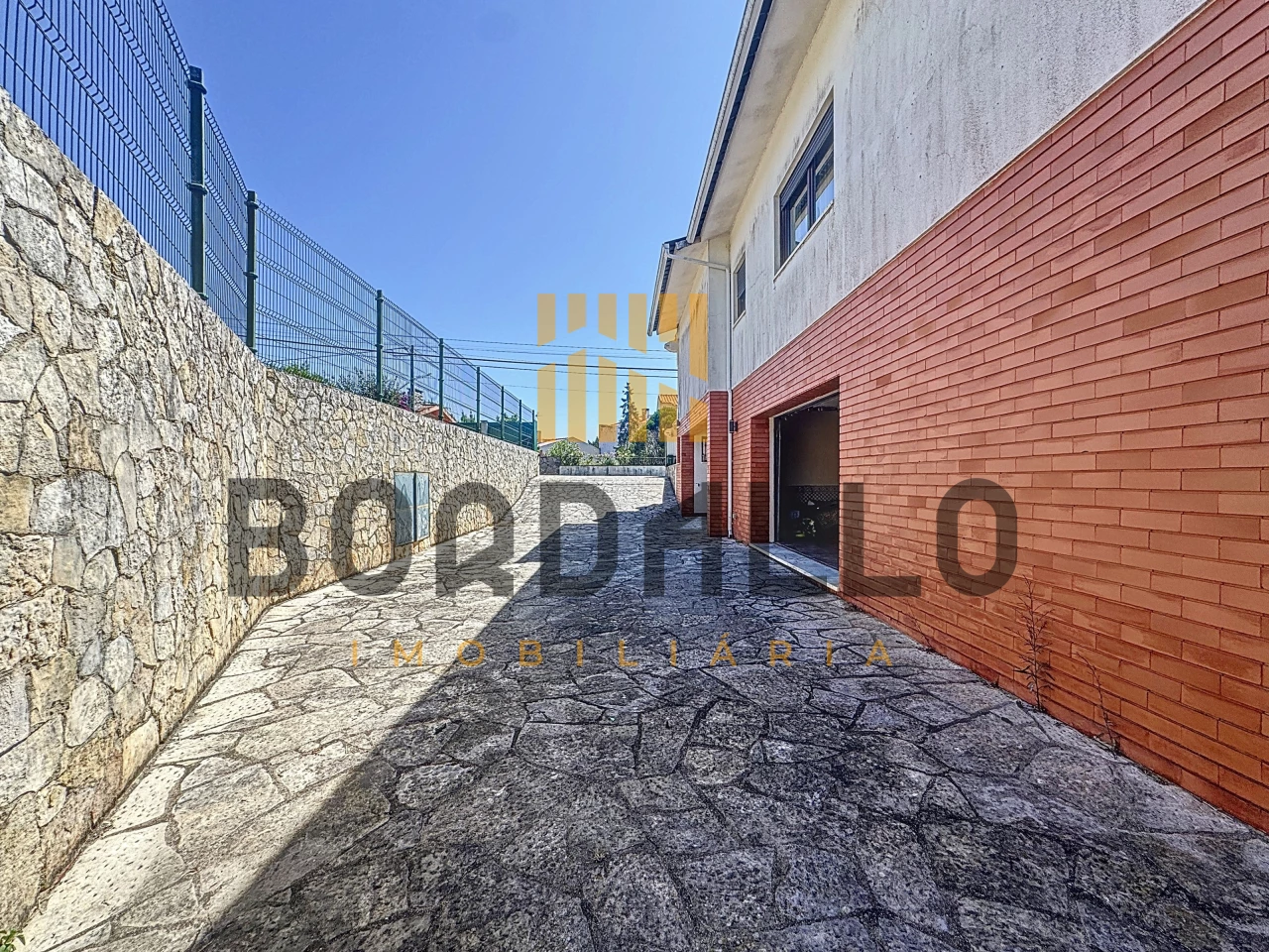 IDfadjpgBmlKCFeYRxvLyEhBawcBBlpG