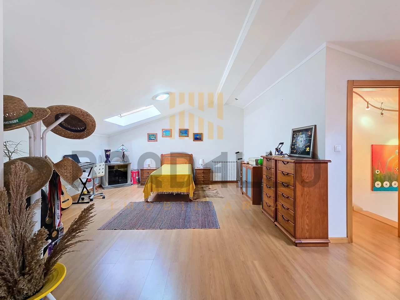 IDfdjpgENHiUqybkurJorEVuqCzTBNQl