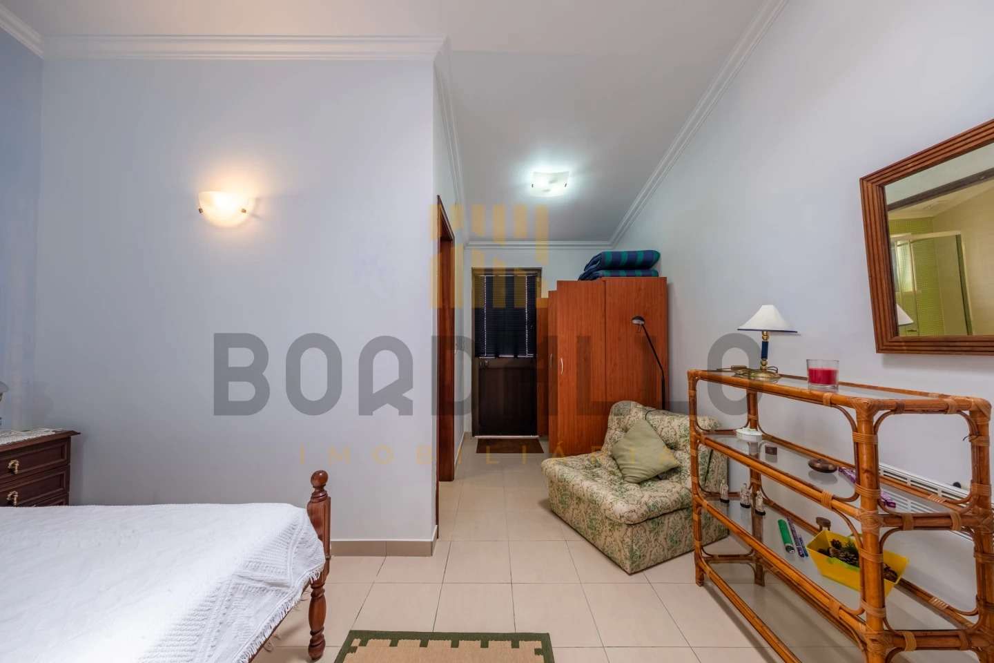 IDebf6d101-0000-0500-0000-000019ca8bd8.jpg